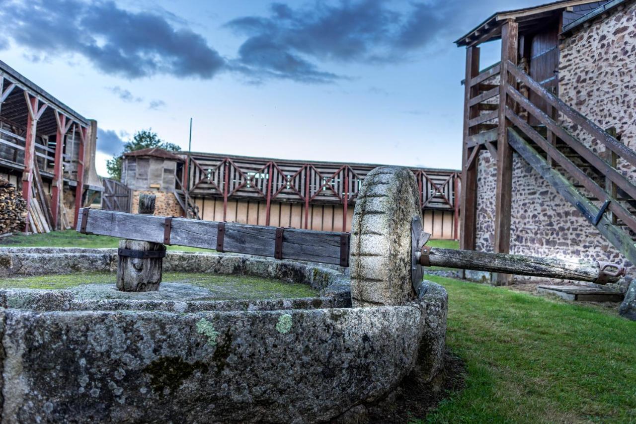 ホテル Domaine De La Ferte Clairbois Sainte-Suzanne  エクステリア 写真