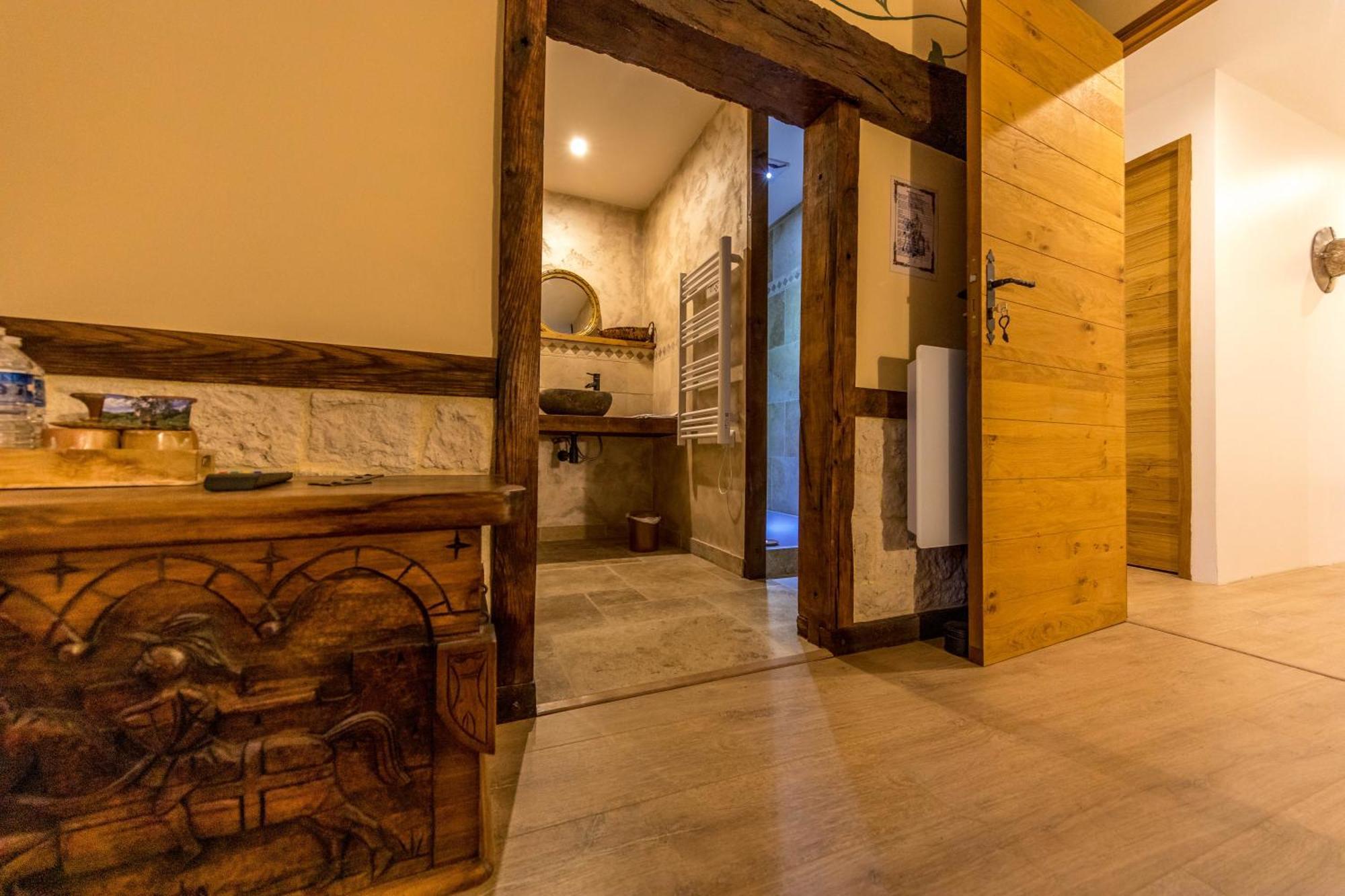 ホテル Domaine De La Ferte Clairbois Sainte-Suzanne  部屋 写真